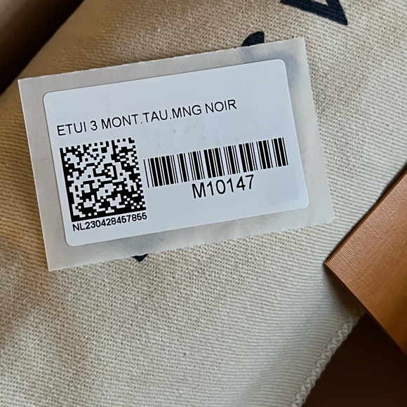 Louis Vuitton Etui 3 Montres Watch Case Taurillon Leather - Picture 14 of 15